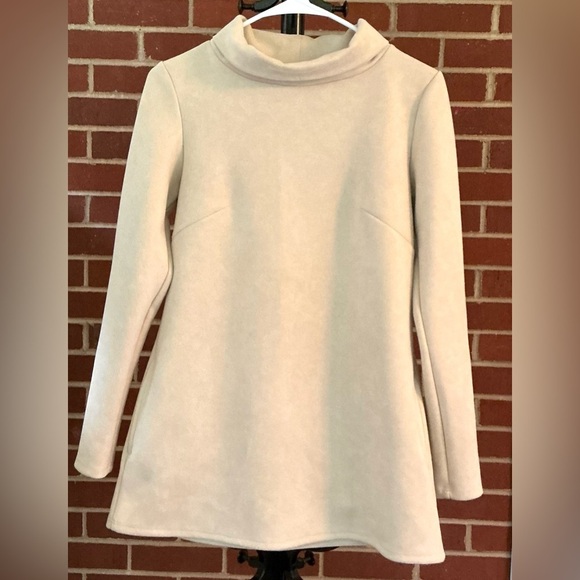 Jude Connally Camel Tunic Top 🐫 Cozy, Minimalist, Quiet Luxury, Layering Piece - Picture 3 of 8